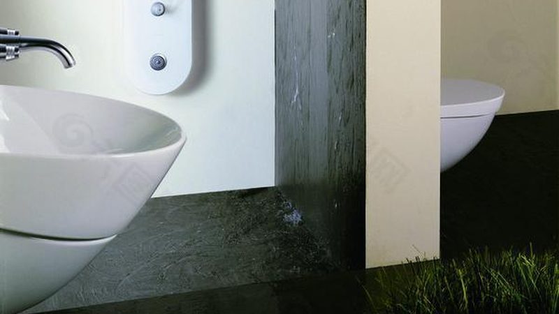 智能马桶冲水，哪种方式更高效？**